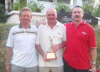 Overall winner Steve Mann (center) holds the trophy flanked by runners-up Keith Buchanan (left) and Chris Sloan (right).